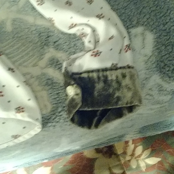 Womens blouse - Picture 3 of 5